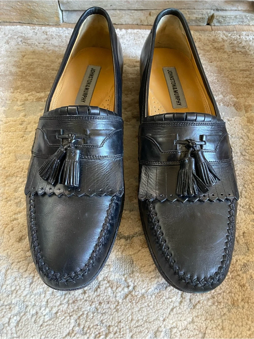 Johnston and Murphy Wing Tip Black Leather Tassel Loafers Dress Sboes Slip On
